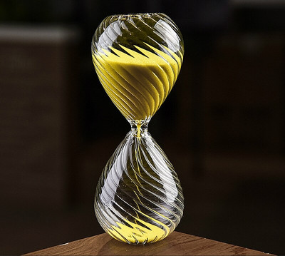 Kūrybingas susuktas stiklas smėlio laikrodis 5 minutės laiko laikmatis vaikams restoranas, kuriame patiekiama atgalinė atskaita Mėlynas smėlio laikrodis Juokingas vaikų smėlio stiklas