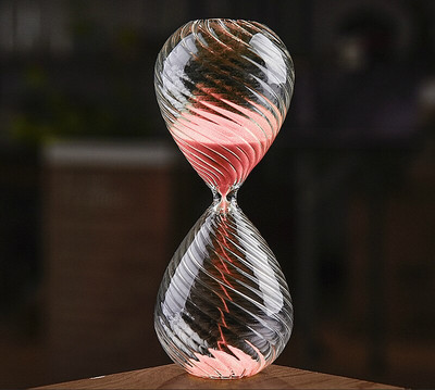 Kūrybingas susuktas stiklas smėlio laikrodis 5 minutės laiko laikmatis vaikams restoranas, kuriame patiekiama atgalinė atskaita Mėlynas smėlio laikrodis Juokingas vaikų smėlio stiklas