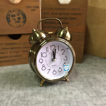 Античен ретро заглушен будилник Часовник с нощна светлина Обикновен домашен студентски подарък Метален