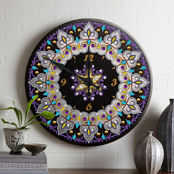 Стенен часовник с широко приложение Декоративно желязо Ярко оцветен стилен декор на часовник за декорация на всекидневна