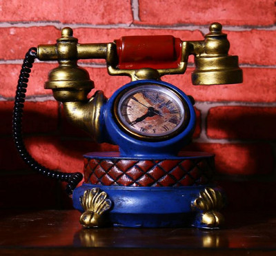 Retro Vintage telefonmodell Vintage lakberendezési dekoráció Retro elegáns stílusú éjjeli óra Lakásbútor Asztali óra 17*19*14cm