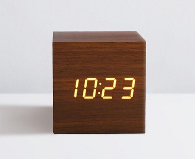 Fa asztali ébresztőóra Négyzet alakú hangvezérlés Nordic Luminous Clocks LED asztali USB/AAA tápellátású asztali elektronikus digitális óra