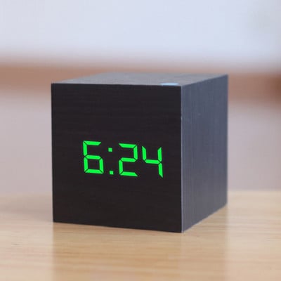 Fa asztali ébresztőóra Négyzet alakú hangvezérlés Nordic Luminous Clocks LED asztali USB/AAA tápellátású asztali elektronikus digitális óra