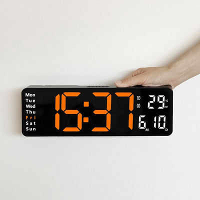 Digitális ébresztőóra LED-képernyő Elektronikus óra nagyszámú kijelzős órák Digitális asztali órák hangvezérlés funkcióval