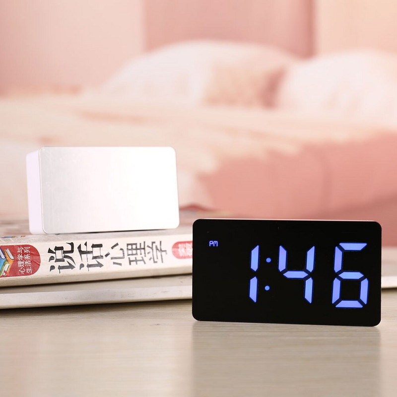 Ceas deşteptător cu oglindă cu LED Mobilier pentru casă Ceas electronic Birou digital Decorare dormitor Mini ceas inteligent de birou Ceas auto