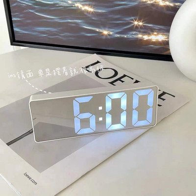 LED laikrodis prie lovos išmanusis skaitmeninis žadintuvas Stalinis stalinis elektroninis stalinis laikrodis snaudimo funkcija USB pažadinimo žadintuvas Skaitmeninis