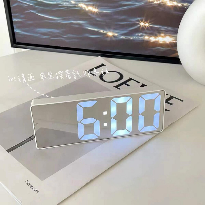 LED laikrodis prie lovos išmanusis skaitmeninis žadintuvas Stalinis stalinis elektroninis stalinis laikrodis snaudimo funkcija USB pažadinimo žadintuvas Skaitmeninis
