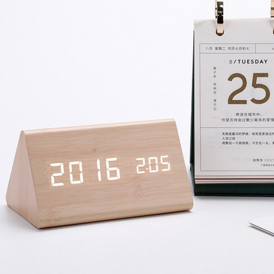 Ébresztőóra LED fa karóra Hangvezérlés digitális Wood Despertador USB/AAA tápellátású elektronikus asztali óra