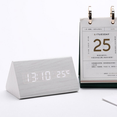 Ébresztőóra LED fa karóra Hangvezérlés digitális Wood Despertador USB/AAA tápellátású elektronikus asztali óra