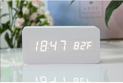 Ceas deșteptător LED Ceas de masă digital din lemn cu control vocal Despertador din lemn Ceasuri electronice de birou alimentate prin USB/AAA