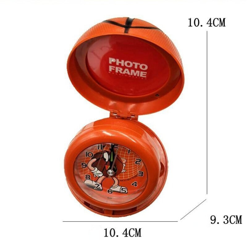 Laste multikas väike äratuskell poisile majapidamises kokkupandav kaasaskantav väike äratuskell Korvpall Jalgpall äratuskell