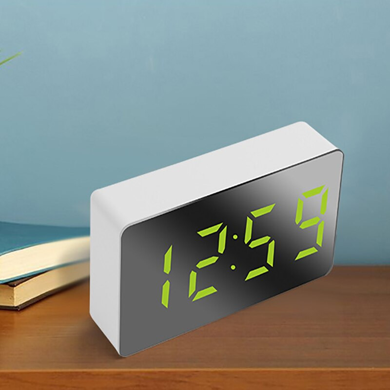 LED tükör Digitális MINI ébresztőóra Szundi asztali óra Ébresztő némítás Naptár Fényszabályozható elektronikus asztali órák Az USB-nek működnie kell