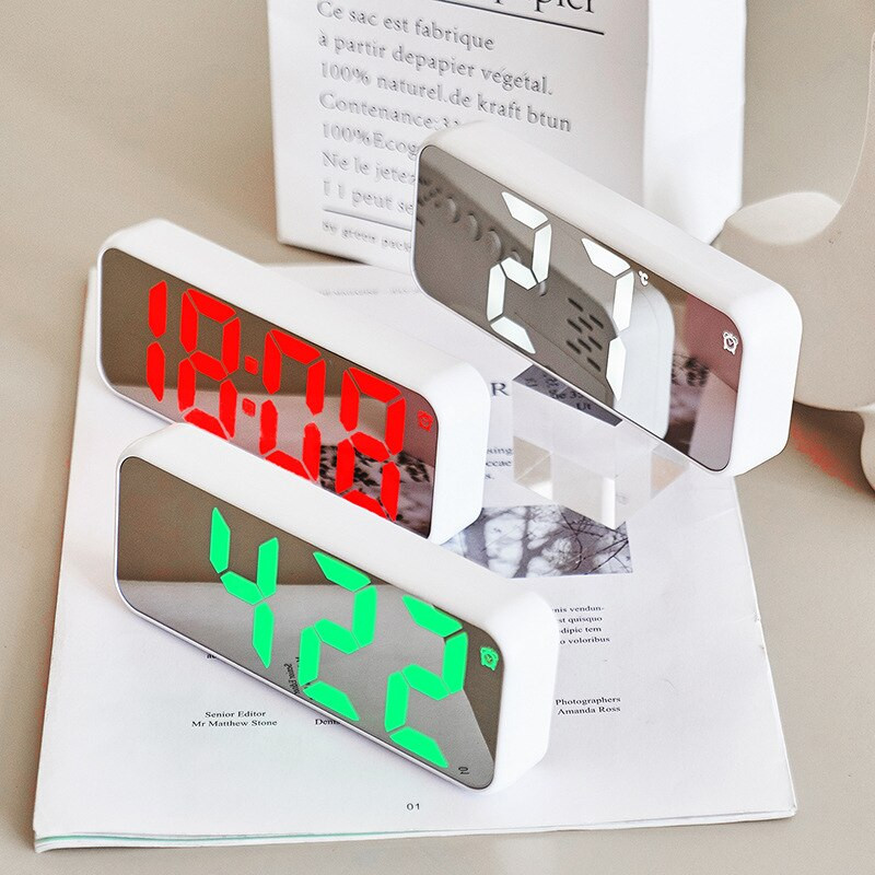 Miegamojo laikrodis prie lovos žadintuvas LED skaitmeninis modernus namų dekoras rožinis stalinis laikrodis namų laikrodžiams sieninis staliukas elektroninis darbalaukis
