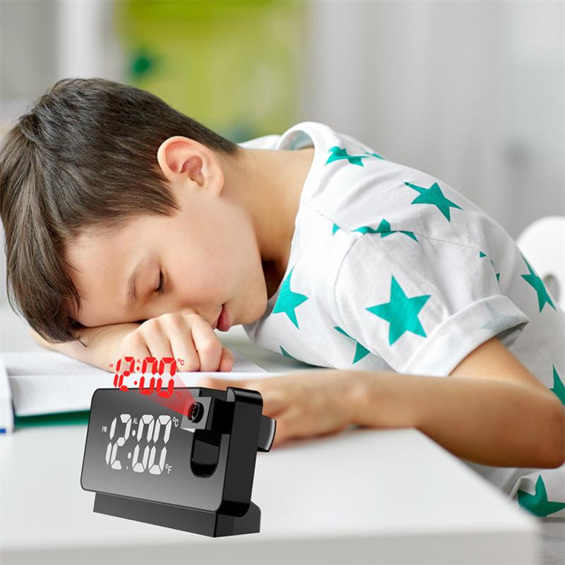 2022 m. Naujas LED skaitmeninis projekcinis žadintuvo stalinis elektroninis žadintuvas su projekcijos laiko projektoriumi miegamojo lovos laikrodis