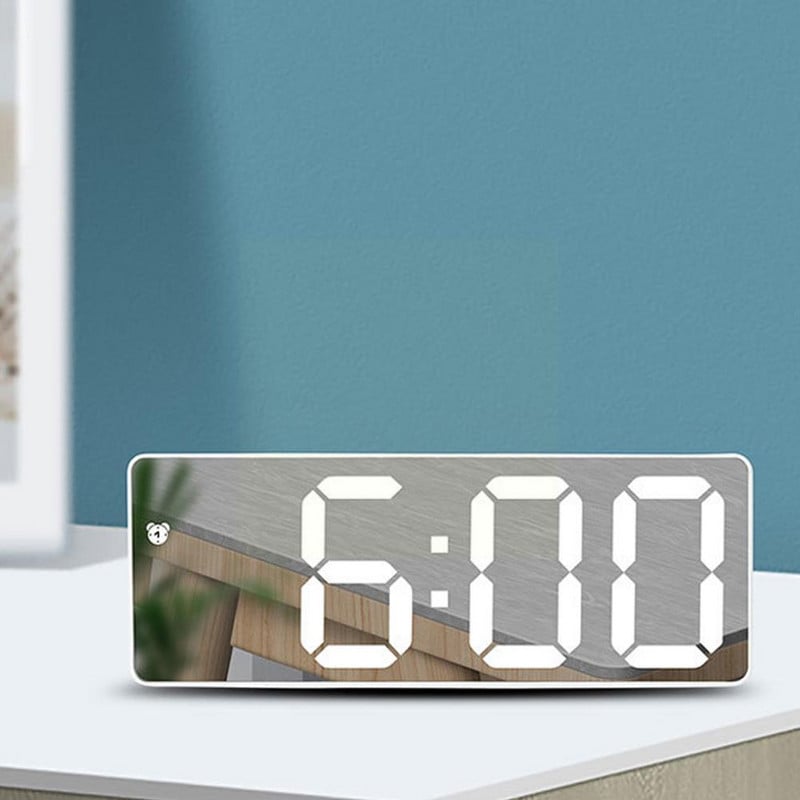 Išmanusis LED laikrodis prie lovos Skaitmeniniai žadintuvai darbalaukio funkcija Aukštyn Stalas USB Wake Elektroninis žadintuvas Snausti Laikrodžio stalas Dig N5D5