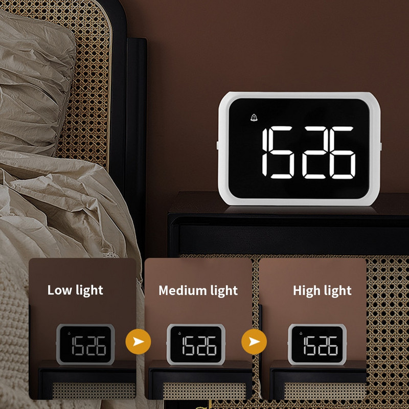 Skaitmenų ekranas Kelioninis žadintuvas Sieninis valdymas balsu 3 lygių reguliuojamas garsumas