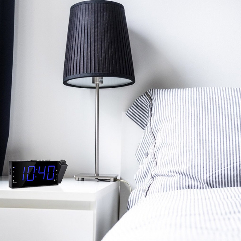 LED-es asztali ébresztőóra Rádióvetítés Digitális ébresztőóra FM-rádióval USB-töltés Otthoni Hálószobához Időzített szundi funkció 1db