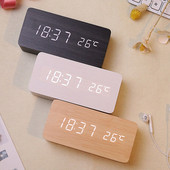 Akciós USB/AAA LED-es fa ébresztőóra óra asztali hangvezérlés digitális fa Despertador elektronikus asztali asztali dekoráció