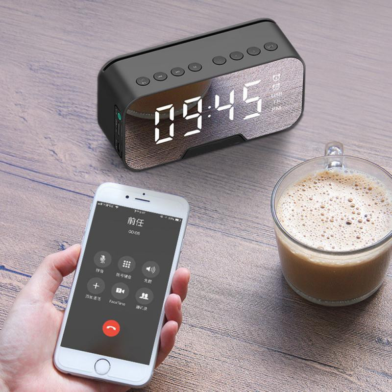 LED tükör digitális ébresztőóra tükör ébresztőóra vezeték nélküli Bluetooth hangszóró FM rádióval Bluetooth ébresztőóra idő kijelzése