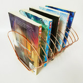 Šiaurės šalių paprastas auksinio trikampio lankas 9 tinklelis Laikraščių stovas Knygų laikymo papuošalai Žurnalas Svetainės studija Stalinis biuras