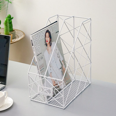 Nordijski vjetar, jednostavna geometrija, radni stol, polica za knjige, uredski materijal, radna površina, kutija za pohranu, police za mape