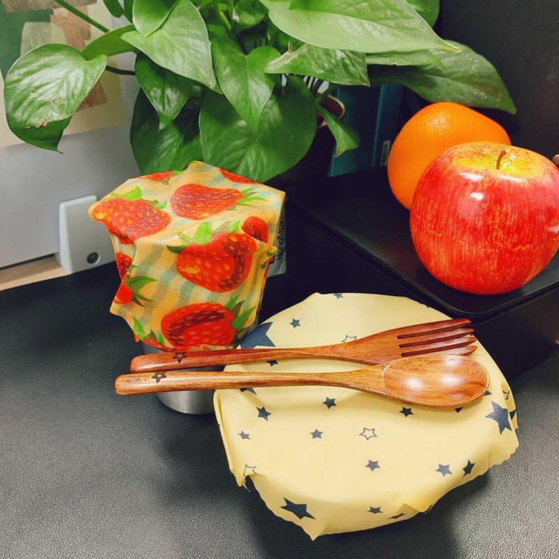 Daugkartinio naudojimo bičių vaško maisto įvyniojimai Miesto žalieji bičių vaško įvyniojimai Bičių vaško įvyniojimai Maisto įvyniojimai Įvairūs plastikiniai įvyniojimai Alternatyvos Ekologiški