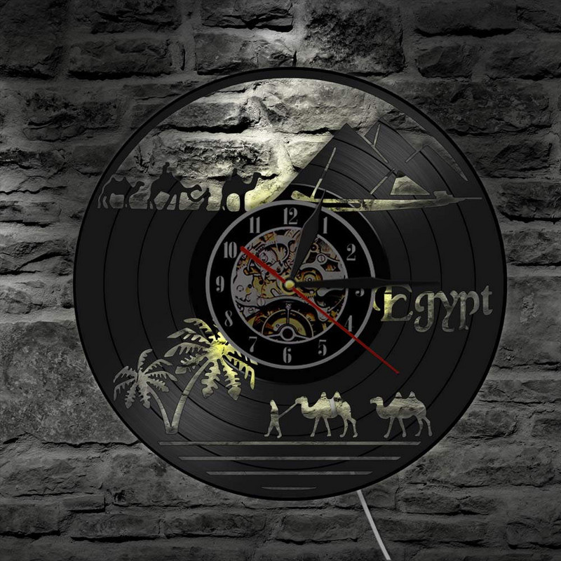 Egipto temos piramidės vintažinis vinilo plokštelių sieninis laikrodis Sacharos dykumos vaizdas kupranugaris Dekoratyvinis laikrodis Unikali Afrikos kelionės dovana