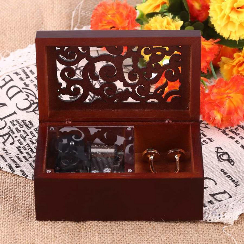 18 noot Puidust muusikakarp Puidust ehetest Lõpetatav muusikakarp Elise või Edelweissi sünnipäevaks jõulukingitus sõbra lapsele