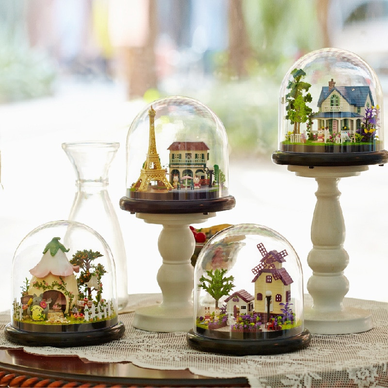 DIY Cottages Glazbena kutija Poklon djevojci za Valentinovo Ručno izrađena crtana LED kuća s figuricama navlake za prašinu Poklon za rođendan