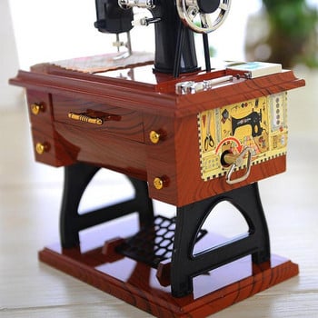 Mini Nostalgic Music Box To Alice Random Music Xmas Gift to Wife Creative Retro Simulation Ραπτομηχανή Music Box Hand Crank