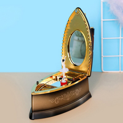 Kreativna jednostavna, moderna plastična glazbena kutija u obliku klavira Ukrasi za prijateljskog para Rođendanska djevojka Poklon Rotirajuća glazbena kutija u obliku glazbe