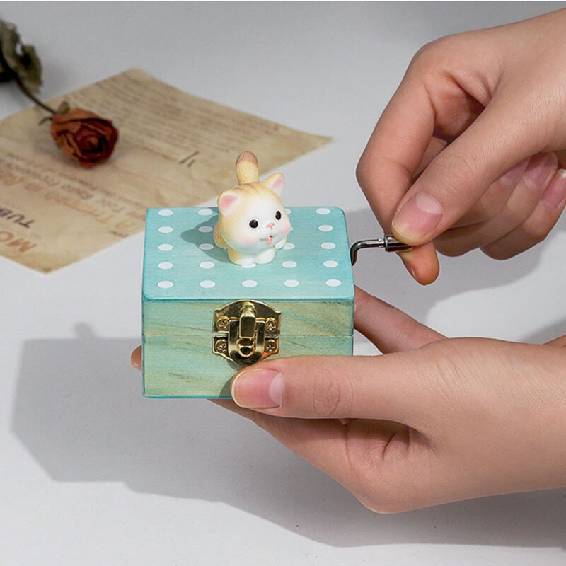 Fából készült kézi zenedoboz kutyanyúl macskadísszel Kreatív lakberendezési karácsonyi születésnapi Valentin-napi ajándék 8,5x6,5x6,5 cm