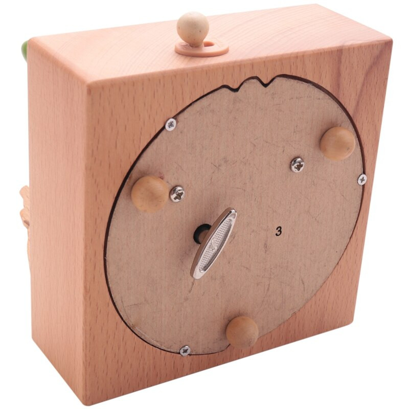 Fából készült zenés doboz hegyi alagúttal kis mozgó mágneses vonatjátékokkal