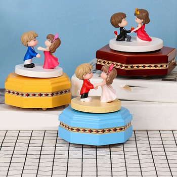 Дървена музикална кутия с въртящи се осем високоговорителя Творчески малки подаръци за приятелки и подаръци за рожден ден на деца