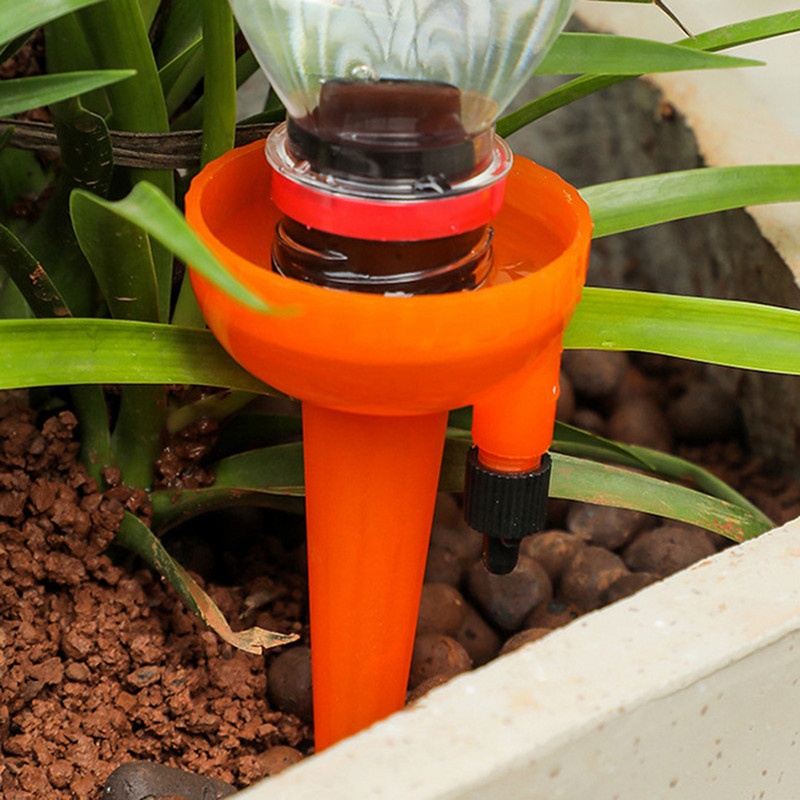 12 buc. Instrument automat de irigare prin picurare Spikes Set de udare a plantelor de flori Adapator cu comutator Supapa de control Dispozitiv de auto-udare