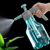 2 literes öntözőpalack Munuális nyomású szivattyú Megkíméli az erőfeszítést Spray Kertészet Háztartási locsolókanna Állítható kerti permetező