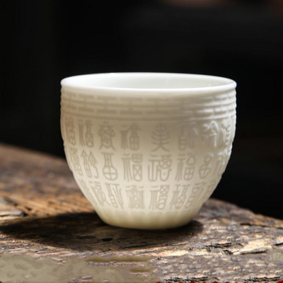 1 PC Boutique Suet Jade valge portselanist teetass Kolmemõõtmeline reljeefne käsitsi valmistatud keraamiline teetass reisiteekaussi meistritass