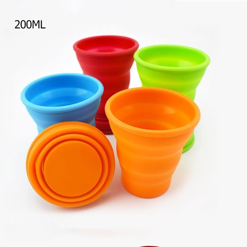 200 ml-es összecsukható csészék BPA MENTES Élelmiszer minőségű vizes csésze utazási szilikon visszahúzható színes hordozható kültéri kávés kézipohár