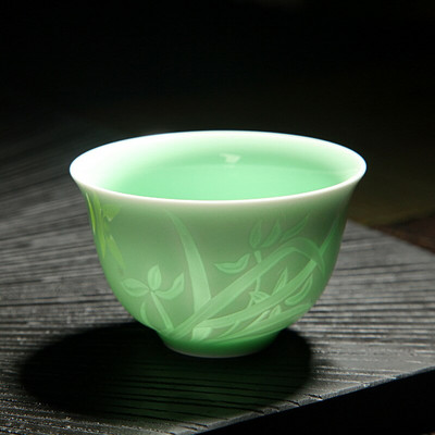 Új kínai árnyzöld/ködkék kungfu teáscsészék szilva/orchidea/bambusz/krizantém kerámia Longquan Celadon mester teáscsésze Pu'er