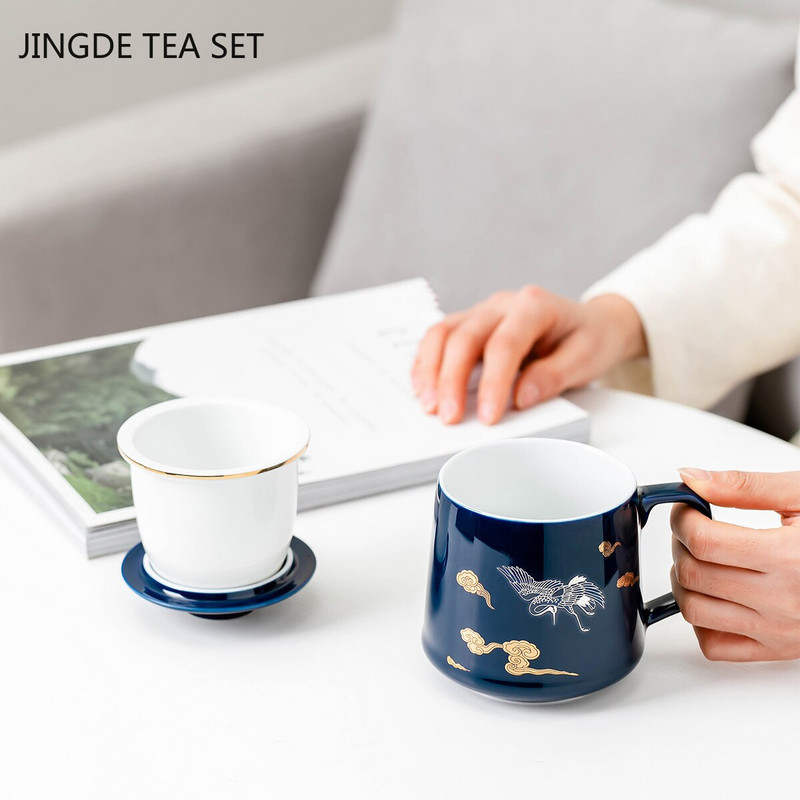 Kínai kerámia szűrős teafőző személyi speciális tea-vízelválasztó csésze Csúcsminőségű irodai fogantyúval, teáscsésze háztartási teáskészlet
