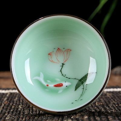 60 ml-es új Celadon kínai Kung Fu teáskészlet kerek lapos Lotus Pu'er teáscsészék Kézzel festett kerámia Lotus egyponty teáscsészék
