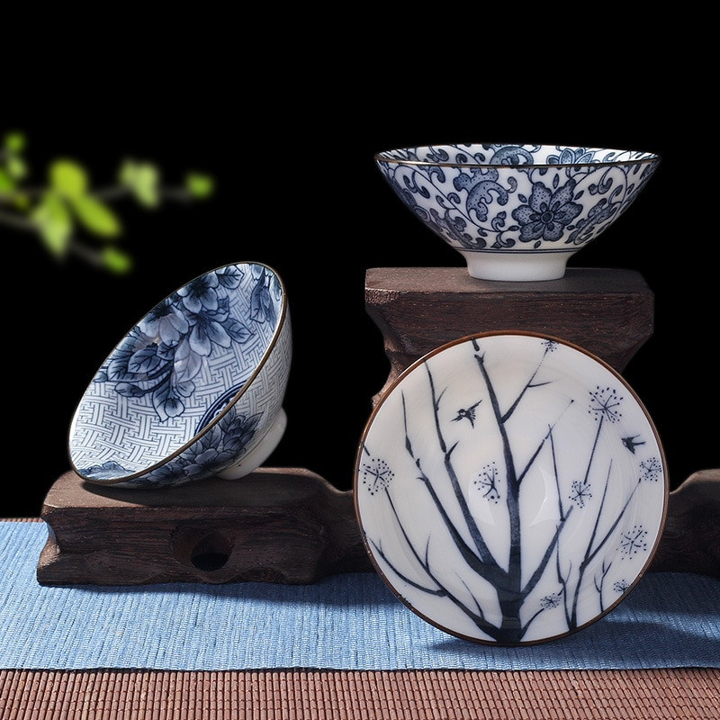 4db/készlet Kék-fehér porcelán teáscsésze,Kézzel festett kúpos teáscsésze,Kínai stílusú mintás teáscsészék,Teakellékek Puer csészekészlet