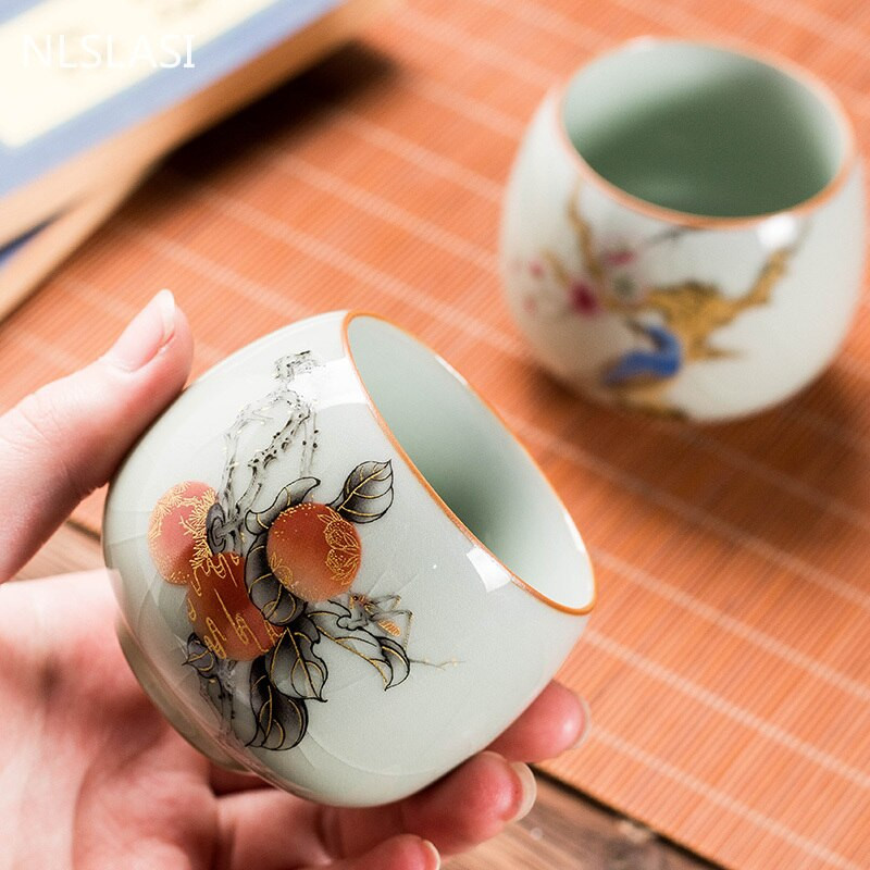 2 db/tétel Hagyományos jégrepesz kerámia teáscsésze kávéscsésze kézzel festett virágmintás teástál Kézzel készített teáskészlet kiegészítő