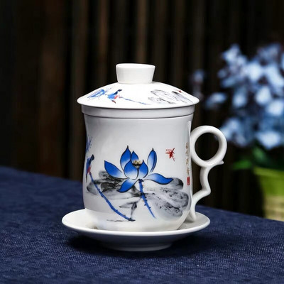 Kék-fehér porcelán kerámia irodai teáscsésze fedővel és szűrővel Kreatív kerámia, kézzel festett vizespohár ajándék italos edény