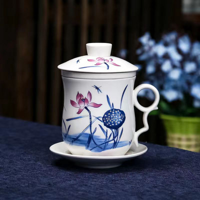 Kék-fehér porcelán kerámia irodai teáscsésze fedővel és szűrővel Kreatív kerámia, kézzel festett vizespohár ajándék italos edény