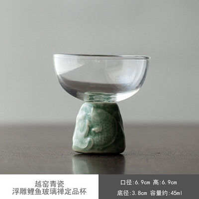 Kreatív Yue Kiln Celadon Relief Tea csésze Háztartási teáscsésze Magas boroszilikát üveg borospohár Kung Fu teáscsésze High Foot Master Cup
