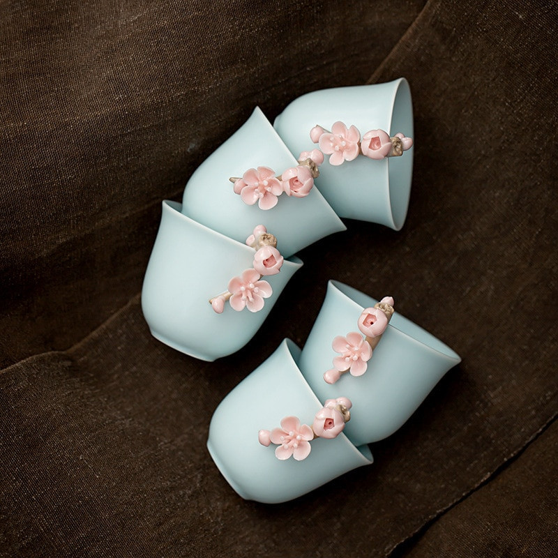 80 ml Boutique Azure Ru Kiln Celadon Mintatea csésze Kézzel készített gyúrt rózsaszín szilvavirág kerámia illatos csésze Kung Fu teaszertartás