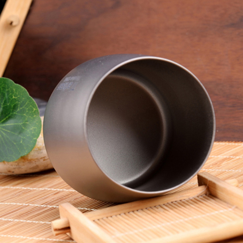Tiszta titán dupla vizes csésze, japán stílusú, ízesítetlen teáscsésze egyszemélyes mesterpohár Kung Fu teáscsésze 120 ml Ta8731