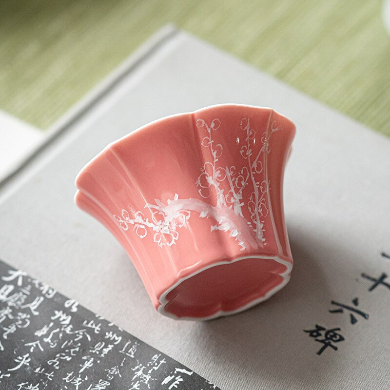 Boutique Pure kézzel festett Plum Blossom Art Tea csésze Rouge Powder Női Személyes Master Cup Háztartási Kung Fu Tea Kiegészítők