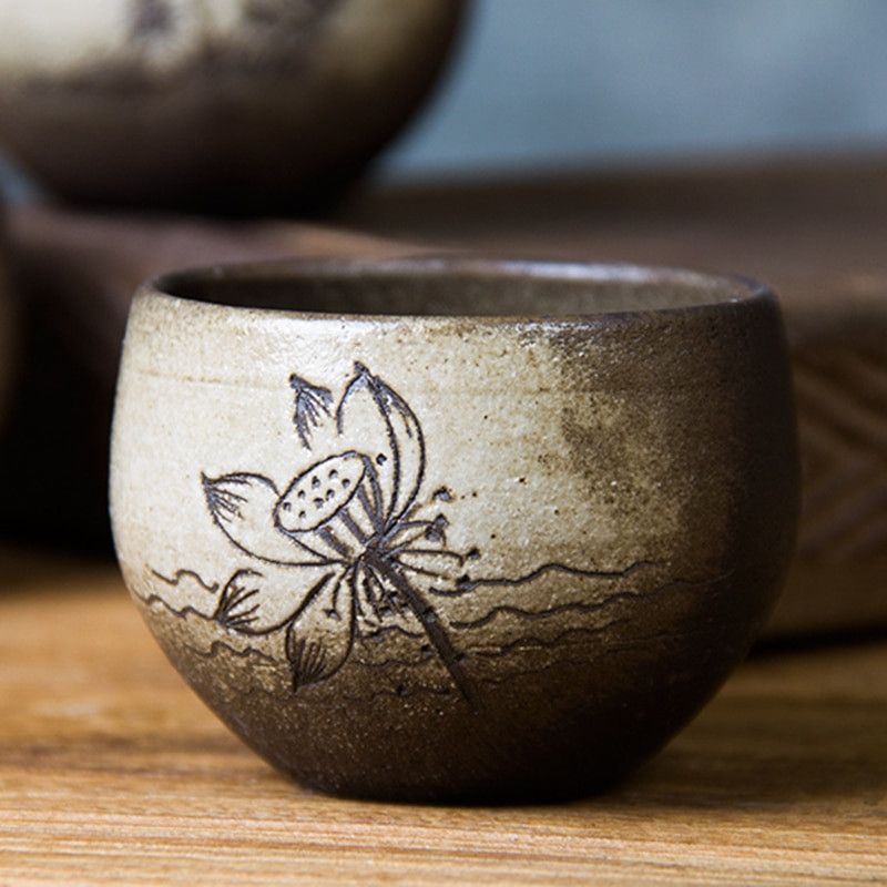 3 Stílus / tétel Kézi Gravírozás Kerámia Japán bor Víz csésze Tea csésze készlet Teásszertartás Teaceremónia Kávésbögrék Kínai teáscsésze